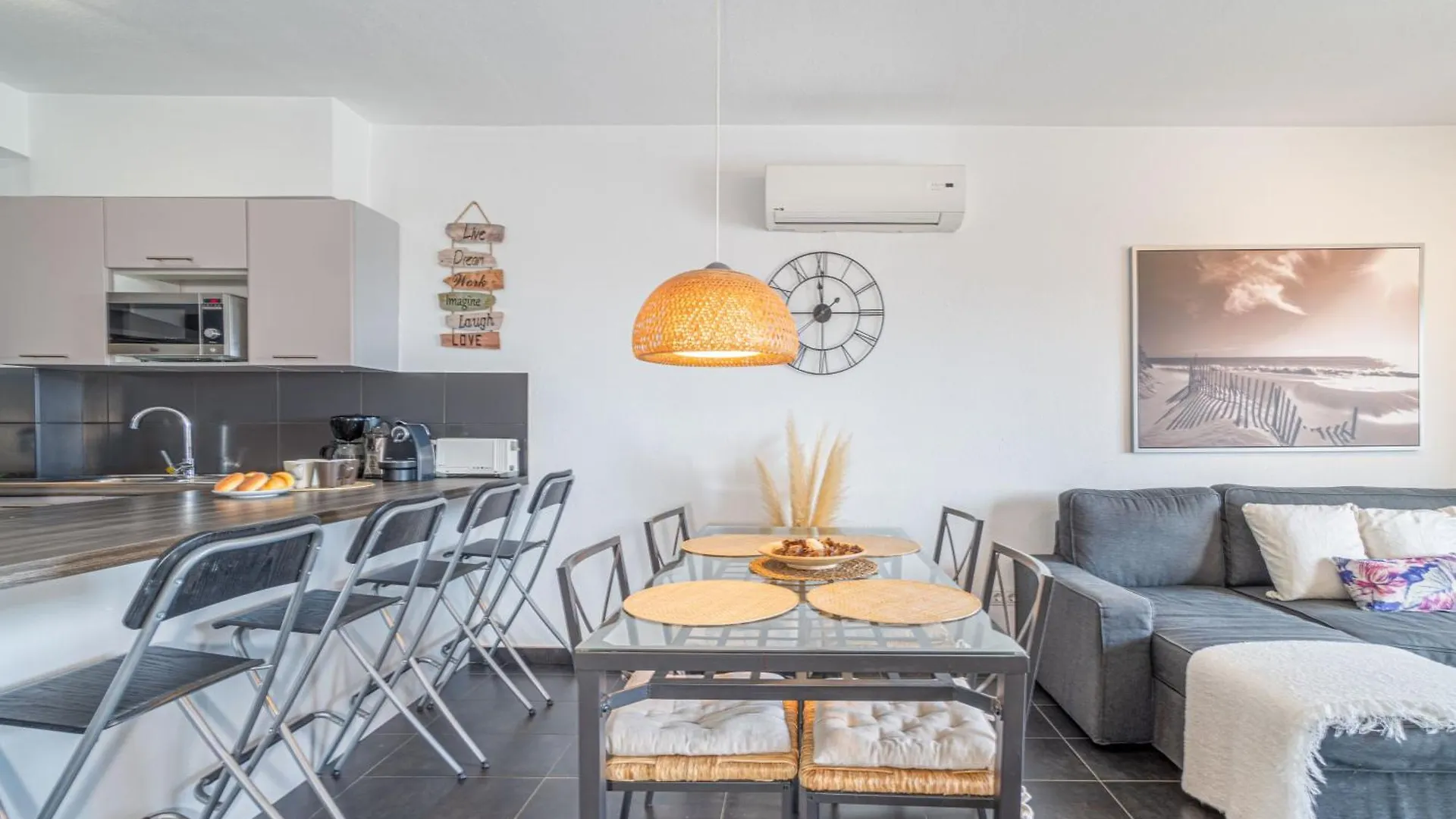 Apart-Rent Apartment Sant Maurici 0137 Empuriabrava Spain